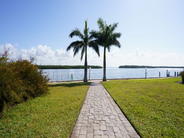 Longboat Key Walk to Beach Two Bedroom Vacation Rental