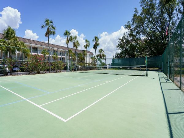 Longboat Key Walk to Beach Two Bedroom Vacation Rental