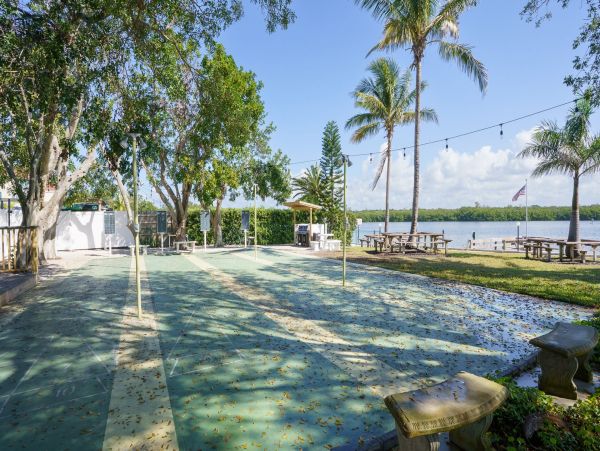 Longboat Key Walk to Beach Two Bedroom Vacation Rental