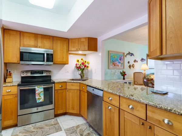 Longboat Key Walk to Beach Two Bedroom Vacation Rental