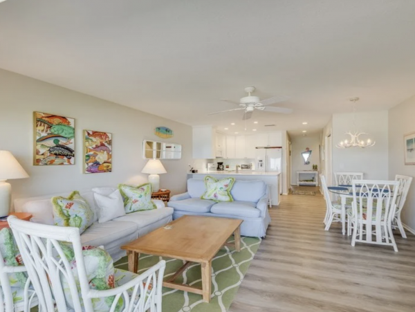 Comfortable 3 Bedroom Townhome Right on the beach in Boca Grande