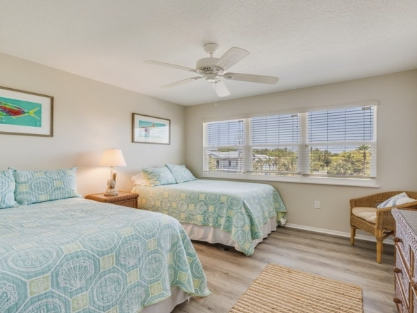 Comfortable 3 Bedroom Townhome Right on the beach in Boca Grande