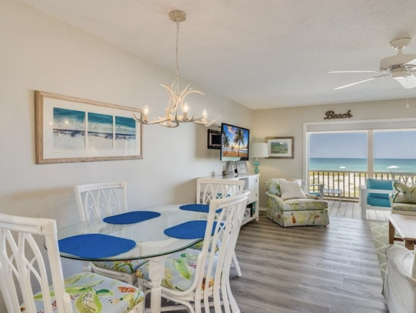 Comfortable 3 Bedroom Townhome Right on the beach in Boca Grande