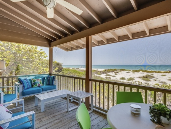 Comfortable 3 Bedroom Townhome Right on the beach in Boca Grande