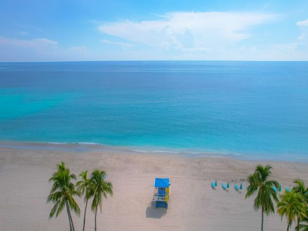 Ocean Front Hollywood Vacation Condo