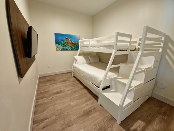 Ocean Front Hollywood Vacation Condo