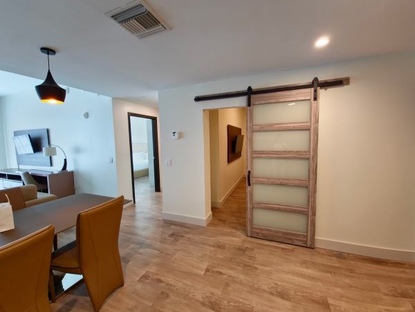 Ocean Front Hollywood Vacation Condo