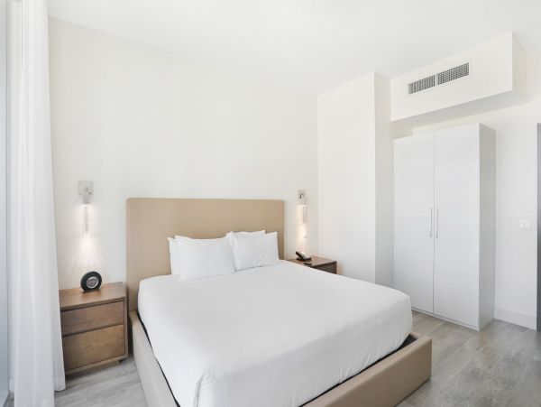 Ocean Front Hollywood Vacation Condo