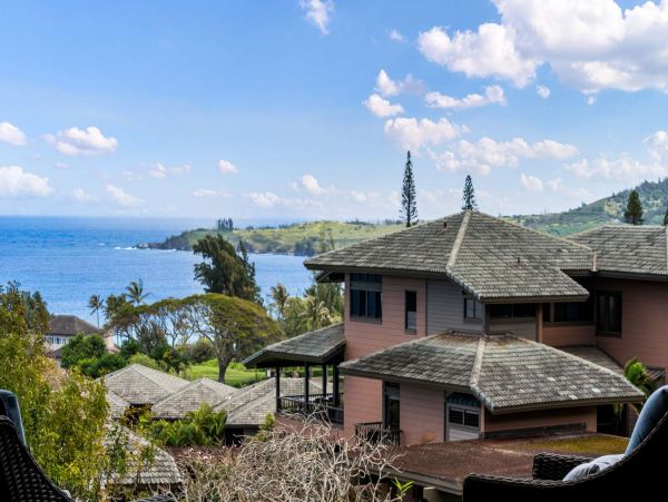 Luxurious Villas: Stunning Ocean Views & Free Activities in Kapalua, Maui