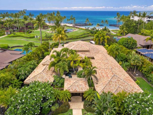 Oceanfront Luxurious 4 Bedroom Villa Amazing Amenities