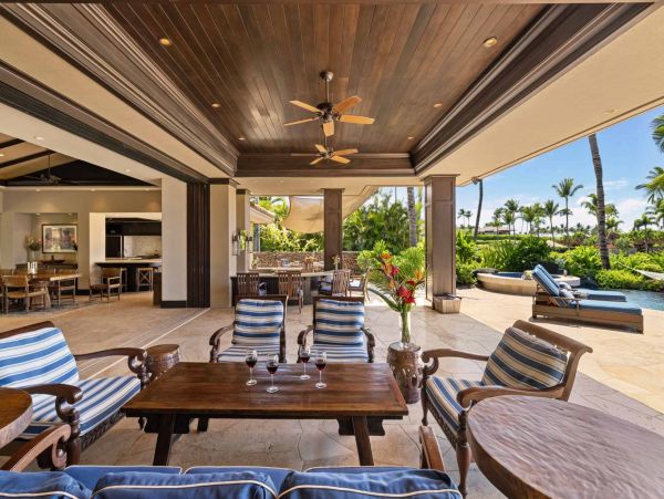Oceanfront Luxurious 4 Bedroom Villa Amazing Amenities