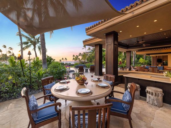 Oceanfront Luxurious 4 Bedroom Villa Amazing Amenities
