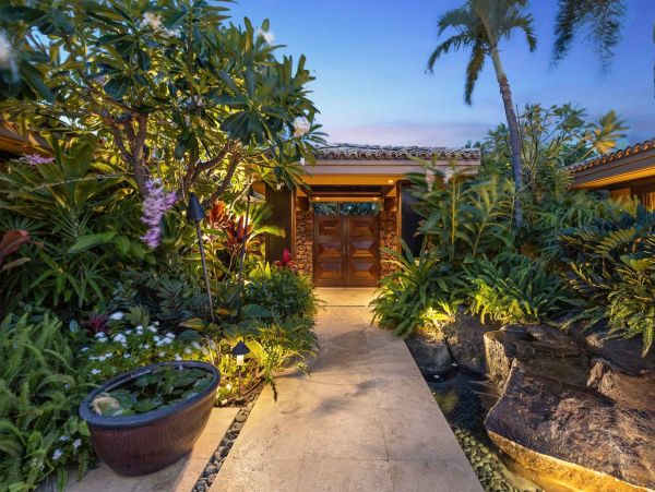 Oceanfront Luxurious 4 Bedroom Villa Amazing Amenities