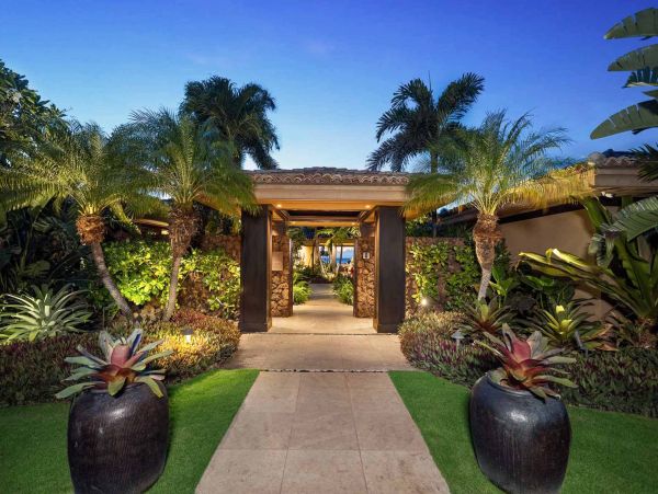 Oceanfront Luxurious 4 Bedroom Villa Amazing Amenities