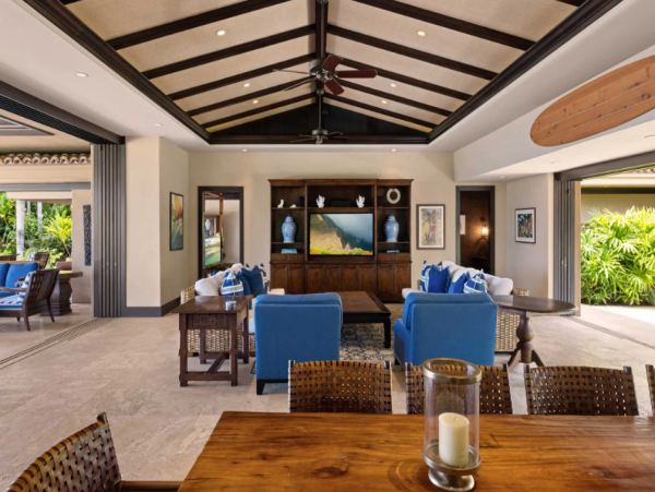 Oceanfront Luxurious 4 Bedroom Villa Amazing Amenities