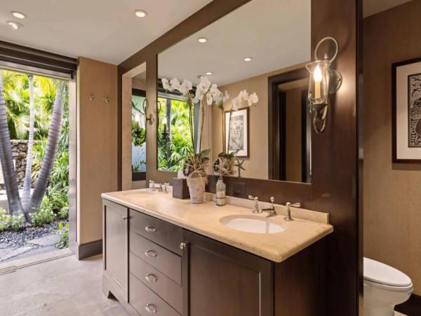 Oceanfront Luxurious 4 Bedroom Villa Amazing Amenities
