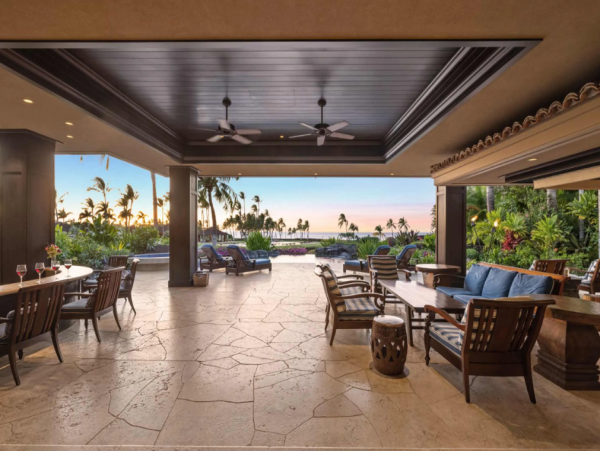 Oceanfront Luxurious 4 Bedroom Villa Amazing Amenities