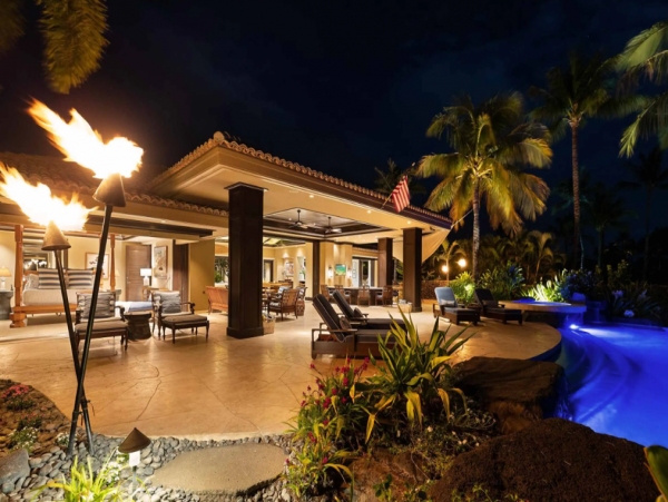 Oceanfront Luxurious 4 Bedroom Villa Amazing Amenities
