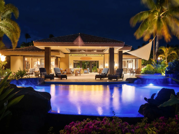 Oceanfront Luxurious 4 Bedroom Villa Amazing Amenities