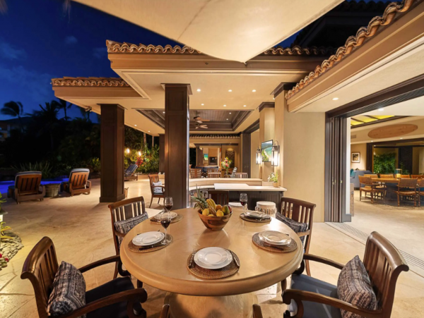 Oceanfront Luxurious 4 Bedroom Villa Amazing Amenities