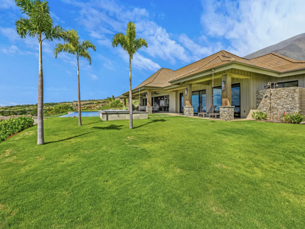 West Maui Oceanfront Luxury Vacation Villa