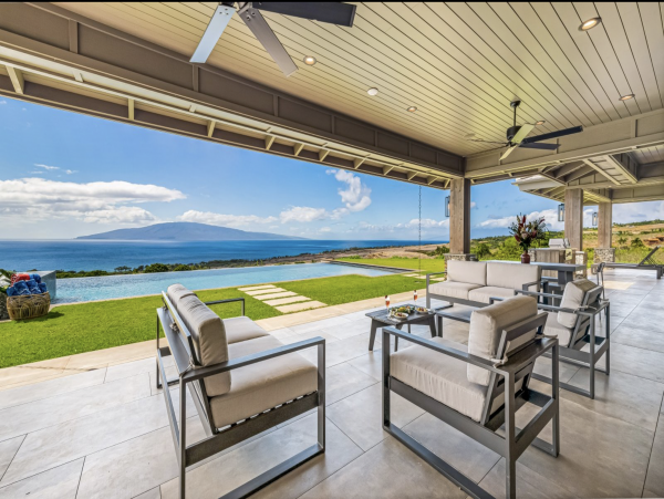 West Maui Oceanfront Luxury Vacation Villa