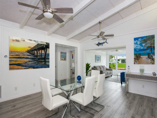 Fort Myers Beach Lovely 2 Bedroom Canal Home