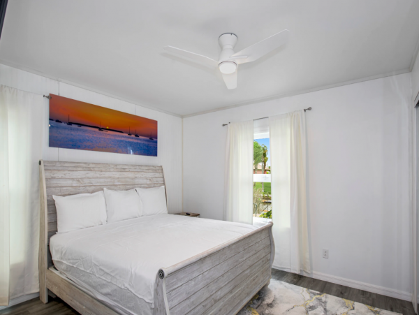 Fort Myers Beach Lovely 2 Bedroom Canal Home