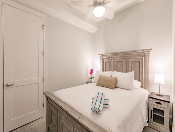 Beachfront 5 Bedroom Vacation Rental in Fort Myers