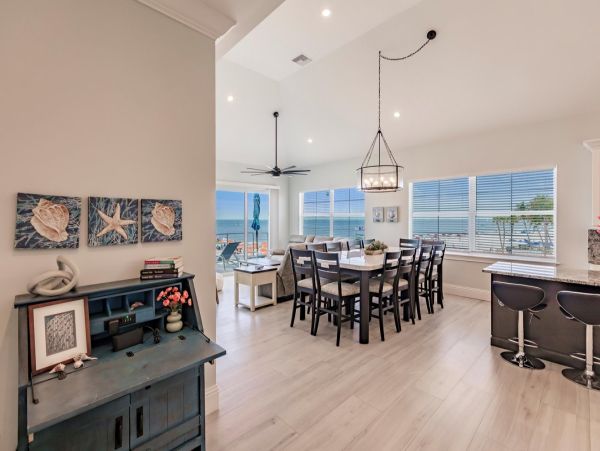 Beachfront 5 Bedroom Vacation Rental in Fort Myers
