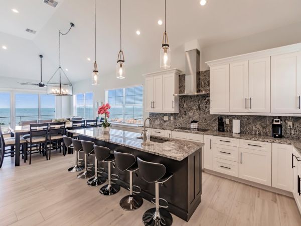 Beachfront 5 Bedroom Vacation Rental in Fort Myers