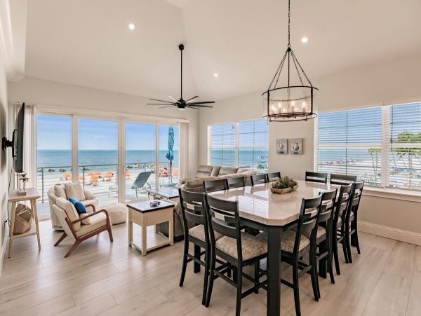 Beachfront 5 Bedroom Vacation Rental in Fort Myers