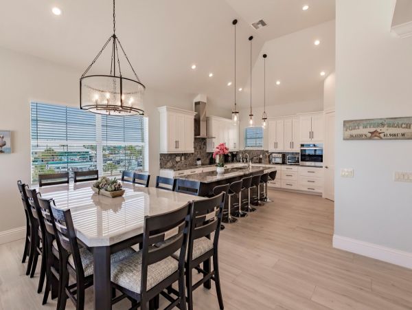 Beachfront 5 Bedroom Vacation Rental in Fort Myers