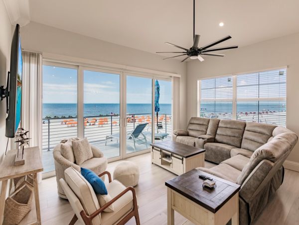Beachfront 5 Bedroom Vacation Rental in Fort Myers