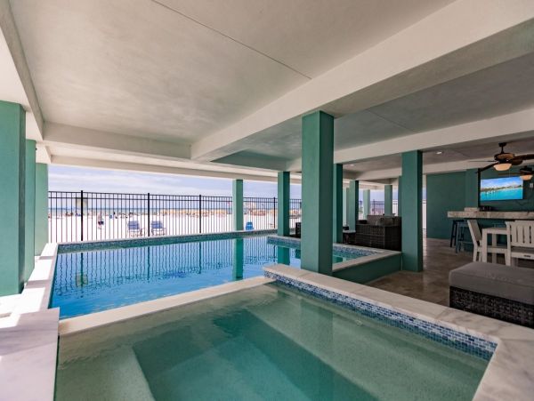 Beachfront 5 Bedroom Vacation Rental in Fort Myers