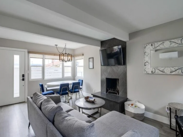 Lovely Two-Unit Vacation Rental with Four Bedrooms in Mission Beach