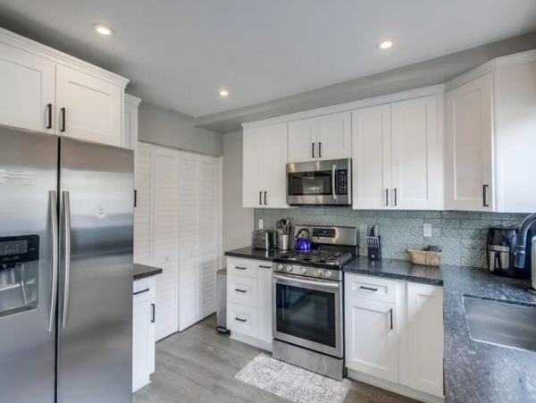 Lovely Two-Unit Vacation Rental with Four Bedrooms in Mission Beach