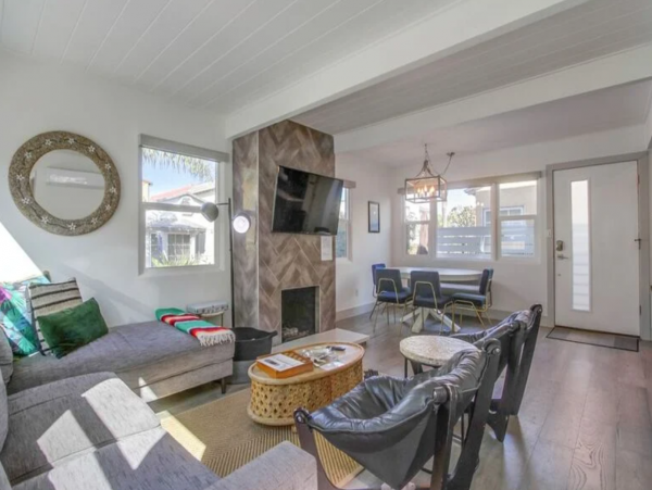 Lovely Two-Unit Vacation Rental with Four Bedrooms in Mission Beach