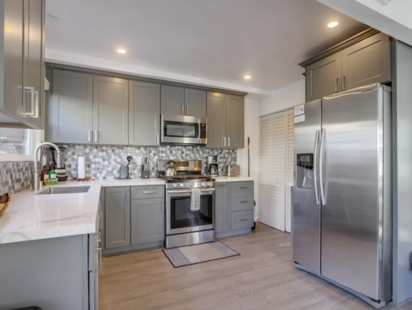 Lovely Two-Unit Vacation Rental with Four Bedrooms in Mission Beach