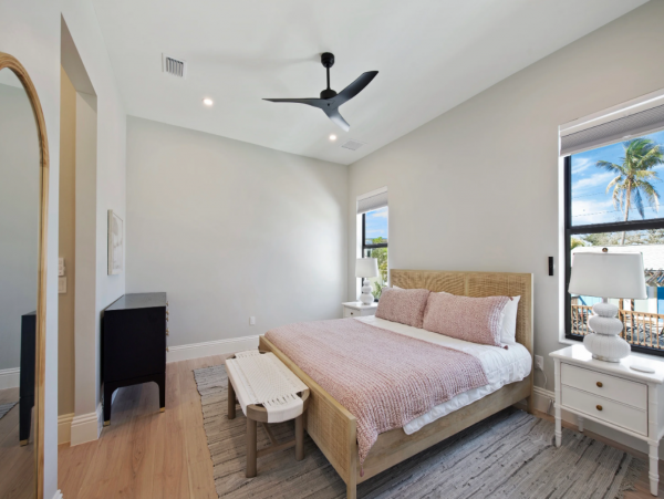 Fort Myers 5 Bedroom Vacation Pool Home