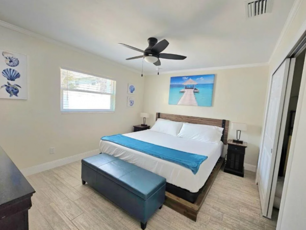 Charming Fort Myers Beach Duplex Short Walk to Beach