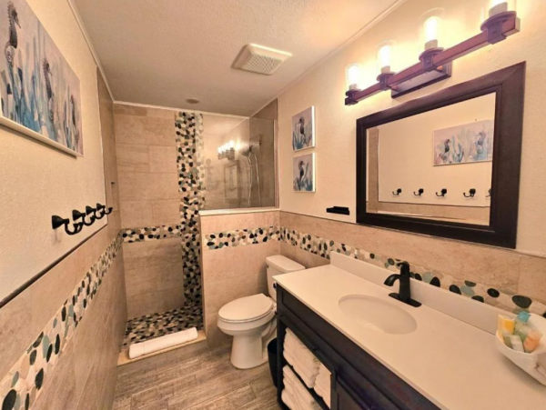 Charming Fort Myers Beach Duplex Short Walk to Beach