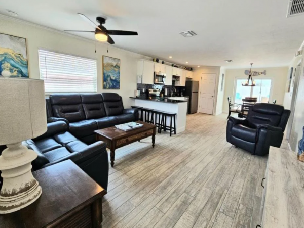 Charming Fort Myers Beach Duplex Short Walk to Beach