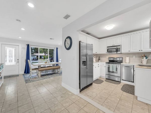 Pompano Beach Vacation Home 3 bedroom & Private Pool