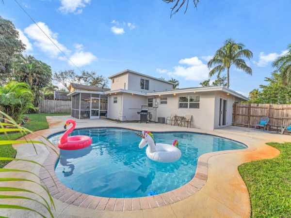 Pompano Beach Vacation Home 3 bedroom & Private Pool