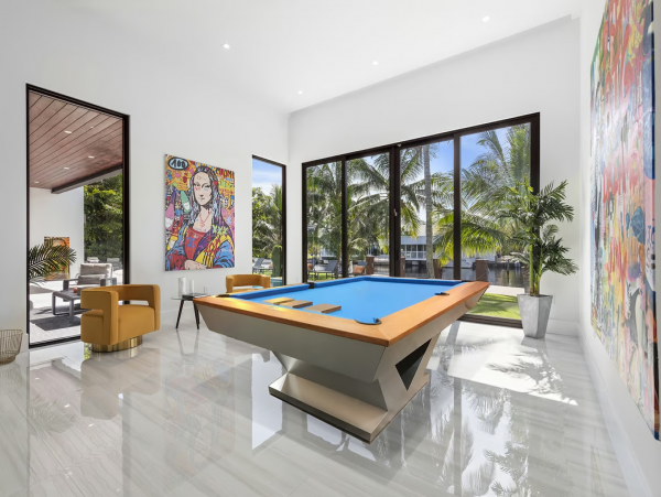 Fort Lauderdale Vacation Six Bedroom Home with Stunning Views & Pool