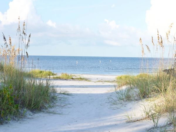 Fort Myers Vacation Home Three Bedroom