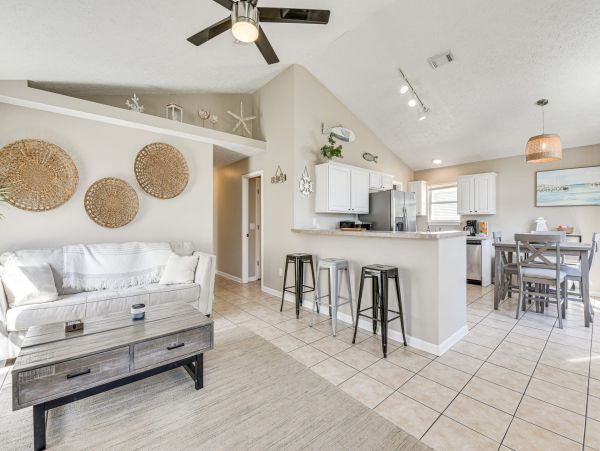 Lovely Panama City Beach 3 Bedroom Vacation Home