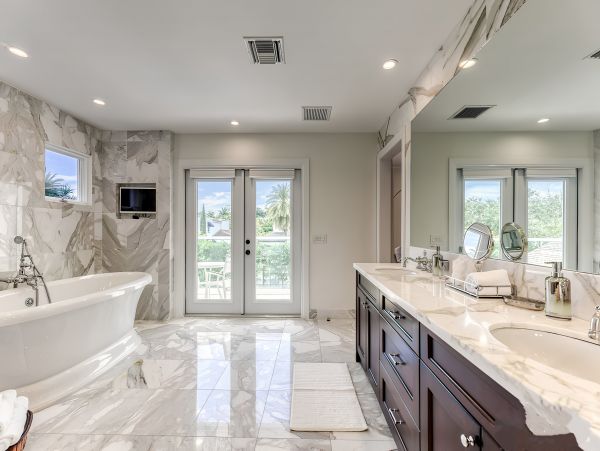 Fort Lauderdale Amazing Vacation Pool Home Sleeps 13
