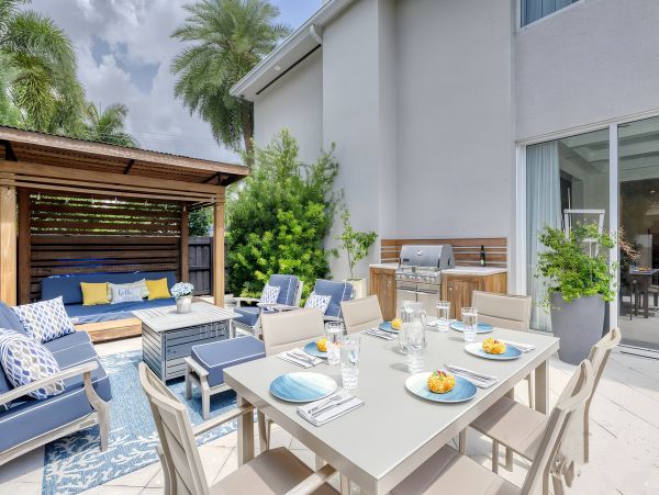 Fort Lauderdale Amazing Vacation Pool Home Sleeps 13